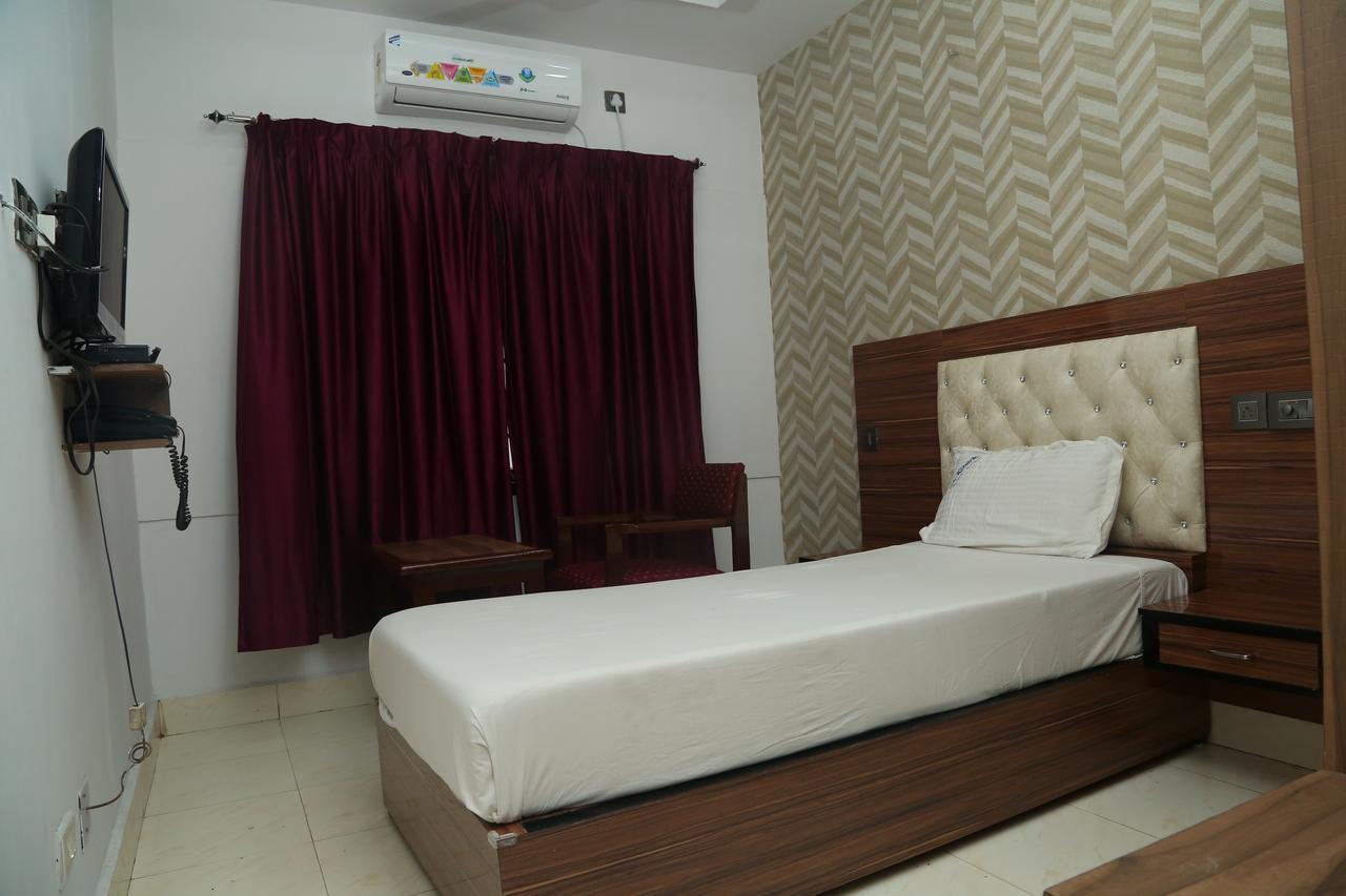 Konark Lodge Βιζαχαπατνάμ Εξωτερικό φωτογραφία